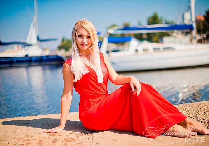 Blonde Ukrainian Woman Irina From Nikolaev 40 Yo
